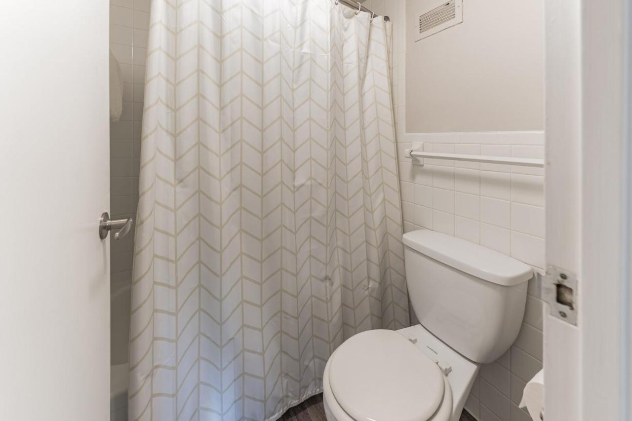 Bargain Downtown W Amenities * Memphis
