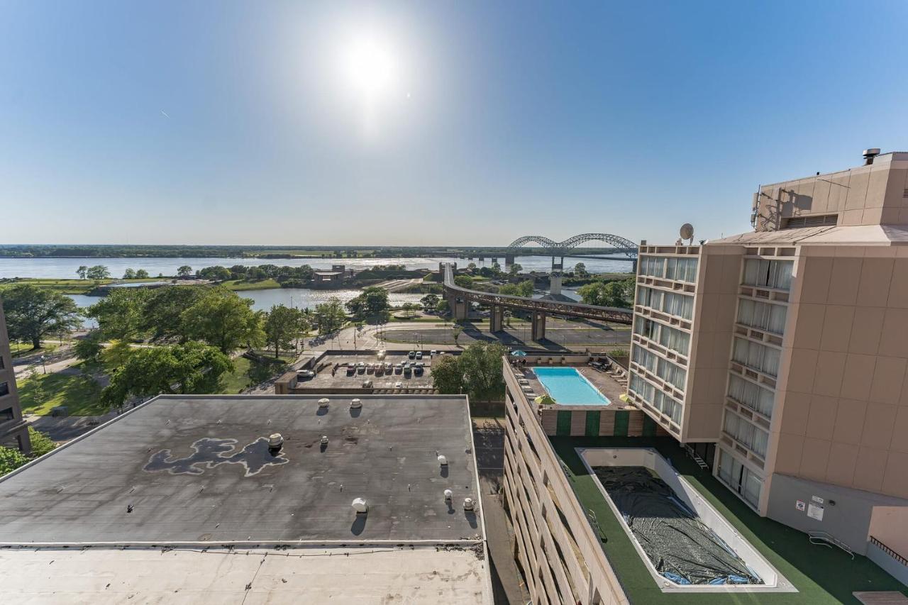 Bargain Downtown W Amenities * Memphis
